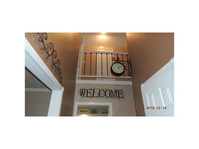 3013 Fox Pointe Dr, Columbus, IN 47203 - photo 2