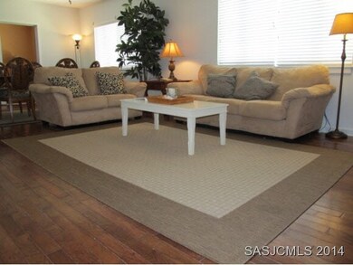 2nd floor Living Room