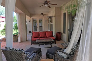 bbEntertainers delight covered patio