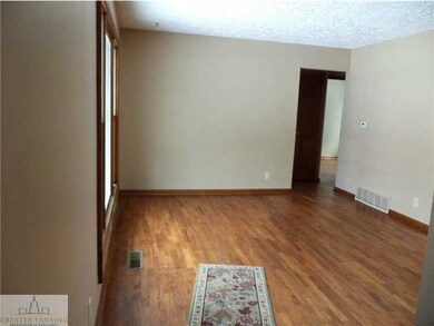 1911 Holly Way, Lansing, MI 48910 - photo 4