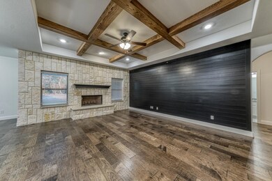 313 Falcon Ct, Springtown, TX 76082 - photo 7