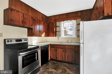 236 W Columbia Rd, Enola, PA 17025 - photo 6