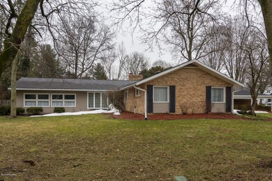 828 Sassafras Ln Niles MI-large-002-31-S