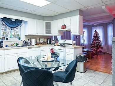 602 Dyer Ave, Cranston, RI 02920 - photo 5