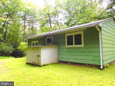 39 Bear Creek Dr, New Ringgold, PA 17960 - photo 5