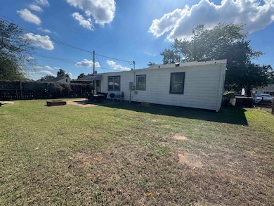 1506 E 28th St, Sheffield, AL 35660 - photo 7