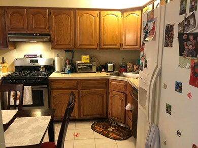 28 Croft Ct unit A, Staten Island, NY 10306 - photo 6