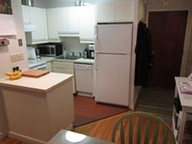 12 Greenough Ln unit 205, Boston, MA 02113 - photo 3