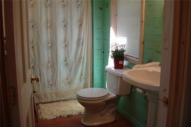 Updated and modern bathroom facilities