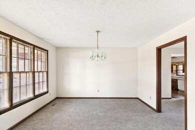 RE_2118Hillcrest-5