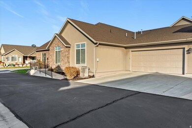 891 W 1840 S unit A, Syracuse, UT 84075 - photo 2