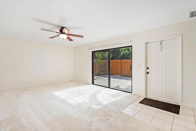 Jupiter Lakes Living room