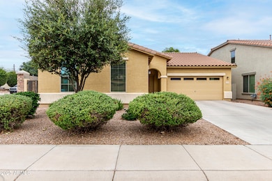 3135 E Ridgewood Ln, Gilbert, AZ 85298 - photo 2