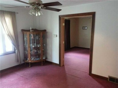 Dining Room. Have a family dinner with plenty of s
