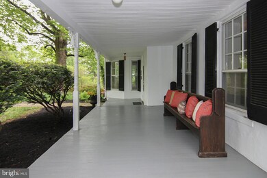 200 Locust Grove Dr, Purcellville, VA 20132 - photo 2