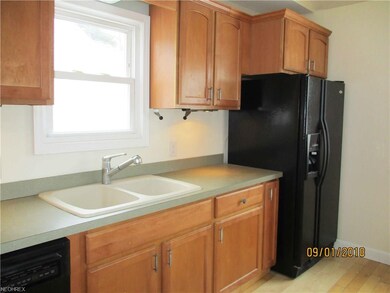 Eat-in Kitchen with Maple Cabinetry