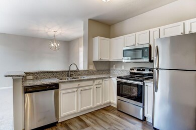 9178 Walker Park Dr, Columbus, OH 43240 - photo 6