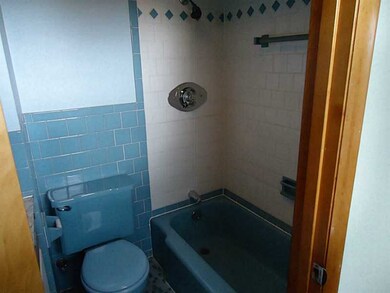 53 Grace St unit . B, Cranston, RI 02910 - photo 6