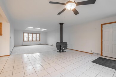 3120 Shady Ln, Cedar Falls, IA 50613 - photo 4