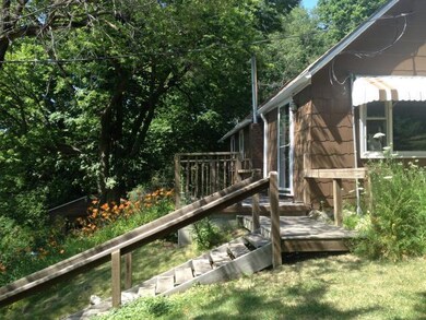 107 Benton St Wathena KS 098