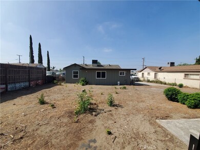 14764 Iris Dr, Fontana, CA 92335 - photo 4