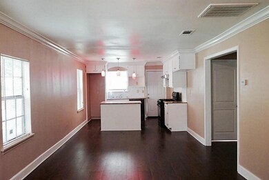 2147 Warwick Rd, Houston, TX 77093 - photo 4