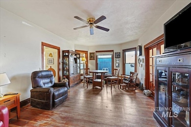 210 N 3rd St, Parma, ID 83660 - photo 6