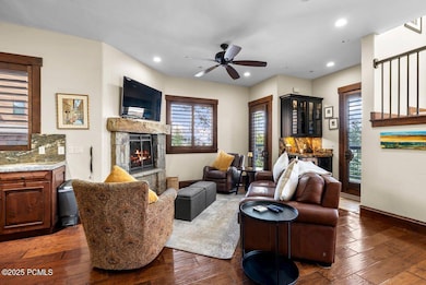 4189 Willow Draw Rd unit 201, Park City, UT 84098 - photo 3