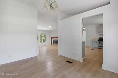 1549PelicanPl - 16