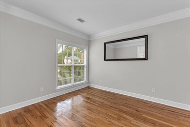 15-P1636196