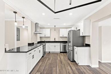 5319 Sunderland Rd, Jacksonville, FL 32210 - photo 7