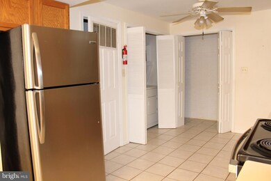 19119 Wayne Dr unit A, Triangle, VA 22172 - photo 6