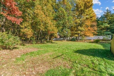 81 Whiting St, Hingham, MA 02043 - photo 5