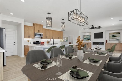 14277 Glenview Ct, Victorville, CA 92395 - photo 7