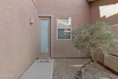 44385 Yucca Ln-5