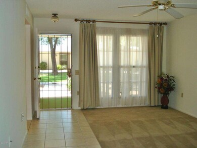 10507 W Highwood Ln, Sun City, AZ 85373 - photo 7