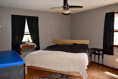 9 Holyoke St, Easthampton, MA 01027 - photo 6