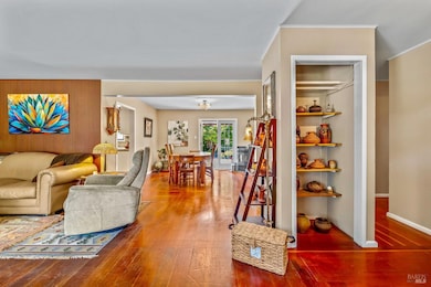 Entry View