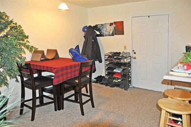 416 Hildred Dr unit 416, Burlington, VT 05401 - photo 4