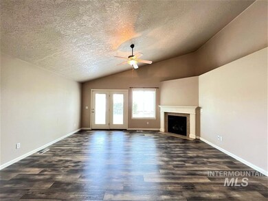 16446 N Greens Ct, Nampa, ID 83687 - photo 4