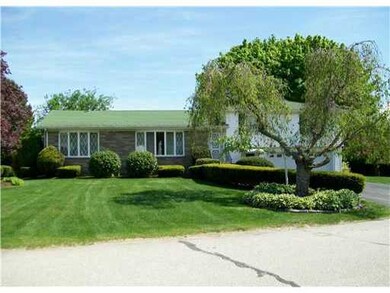 2 Elmhurst Dr, Greenville, RI 02828 - photo 2