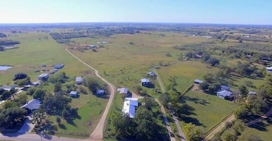 2702 Blue Creek Rd, La Vernia, TX 78121 - photo 6