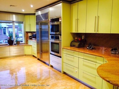 36 ROME KITCHEN (2)