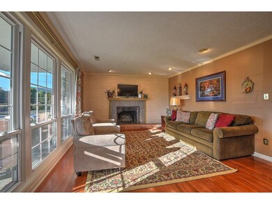 807 Ridgefield Dr, Johnson City, TN 37601 - photo 7