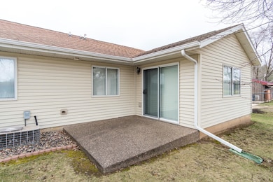 06_4444_33rdCtS_Exterior6_mls