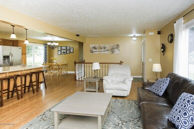 15005 q ave-105