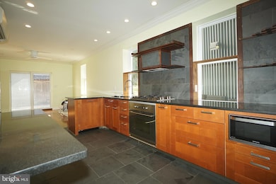 1707 N Howard St, Philadelphia, PA 19122 - photo 5