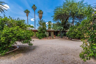 6431 N Treasure Dr (2)