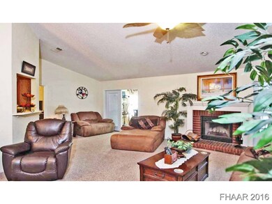 302 E Hogan Dr, Copperas Cove, TX 76522 - photo 2