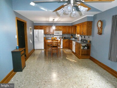 547 Lake Blvd, Lindenwold, NJ 08021 - photo 5